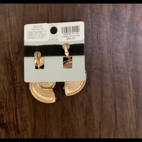 Chico’s summer white seed bead earring - Picture 14 of 15